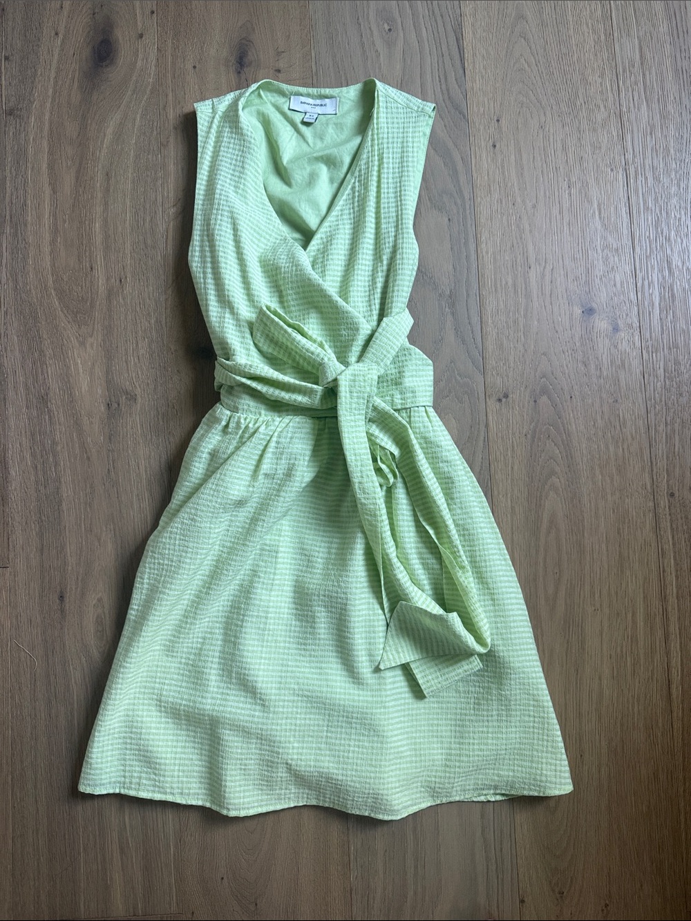 Banana Republic Sleeveless Wrap Mini Dress in Light Green